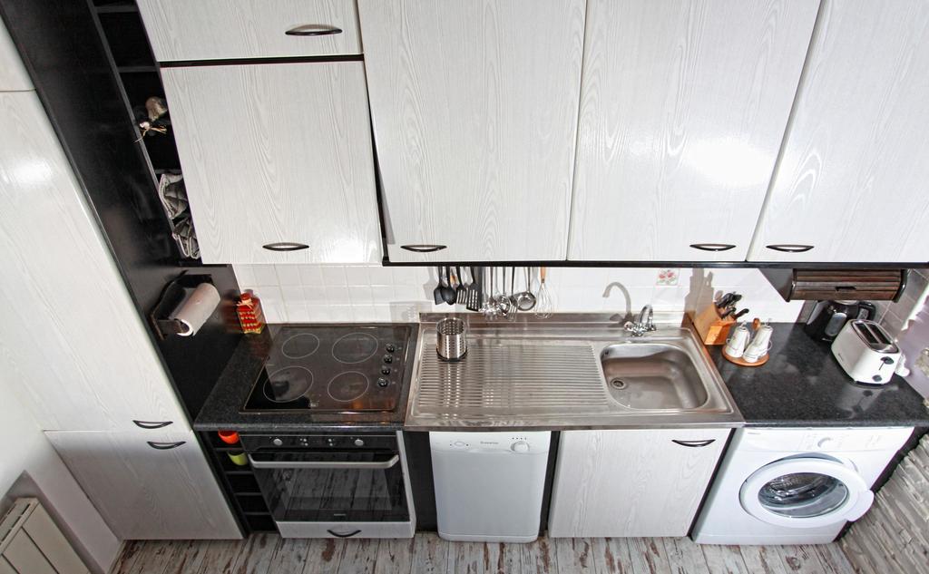 Raya Maisonette Софія Номер фото