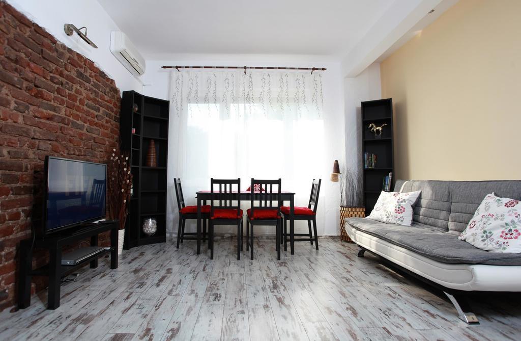 Raya Maisonette Софія Номер фото
