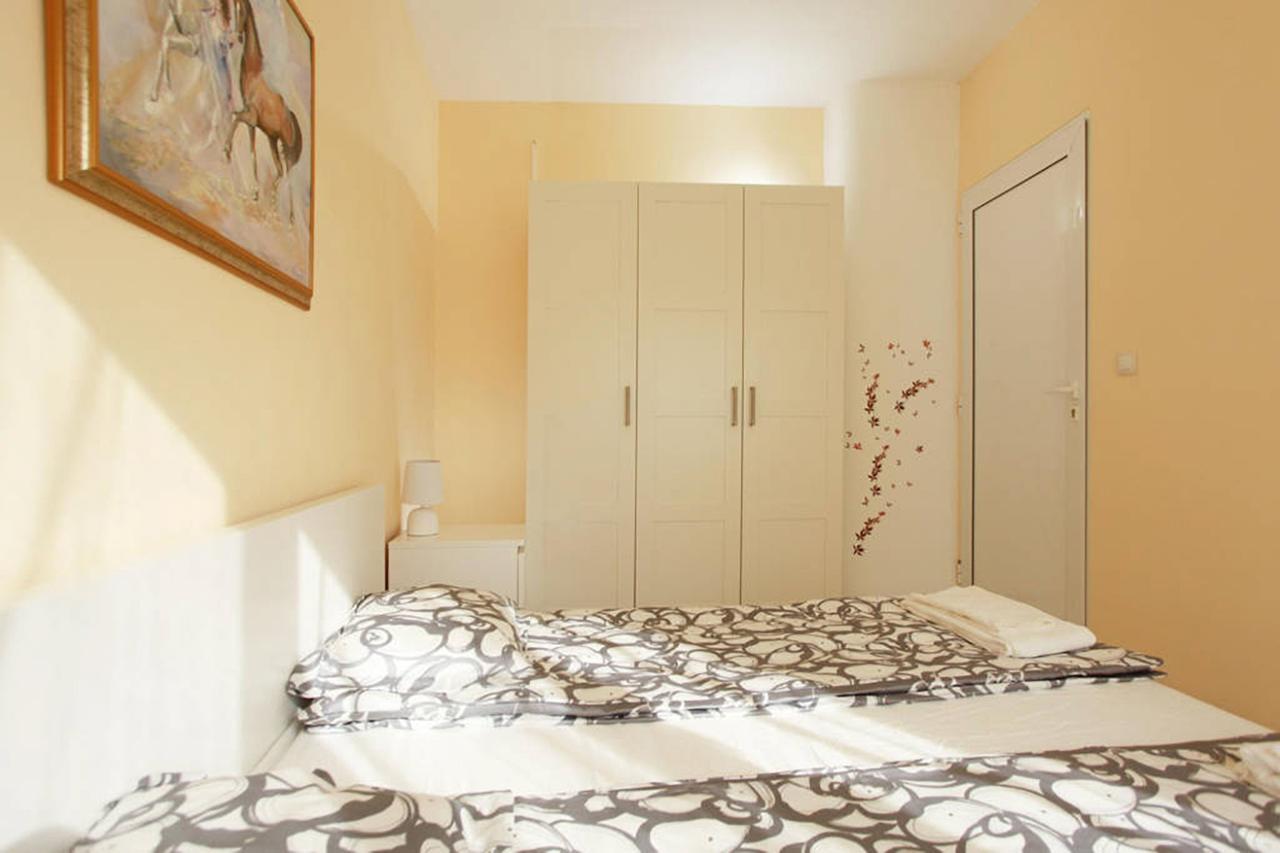 Raya Maisonette Софія Екстер'єр фото